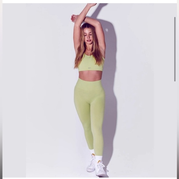 SET ACTIVE by Madelyn Cline Seamless Leggings - Key Lime - Picture 2 of 11